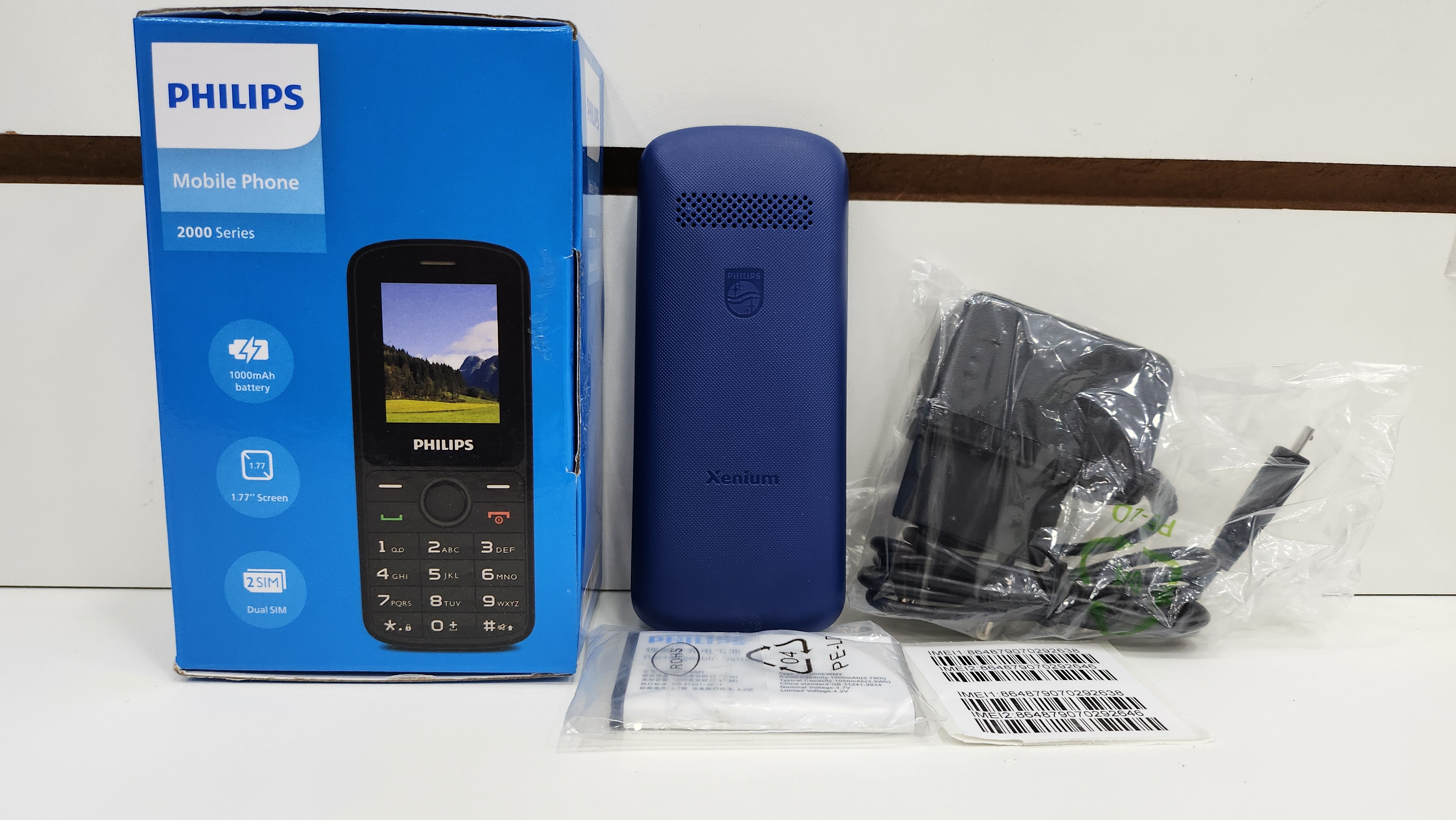 CELULAR CON TECLA PHILIPS DUAL SIM