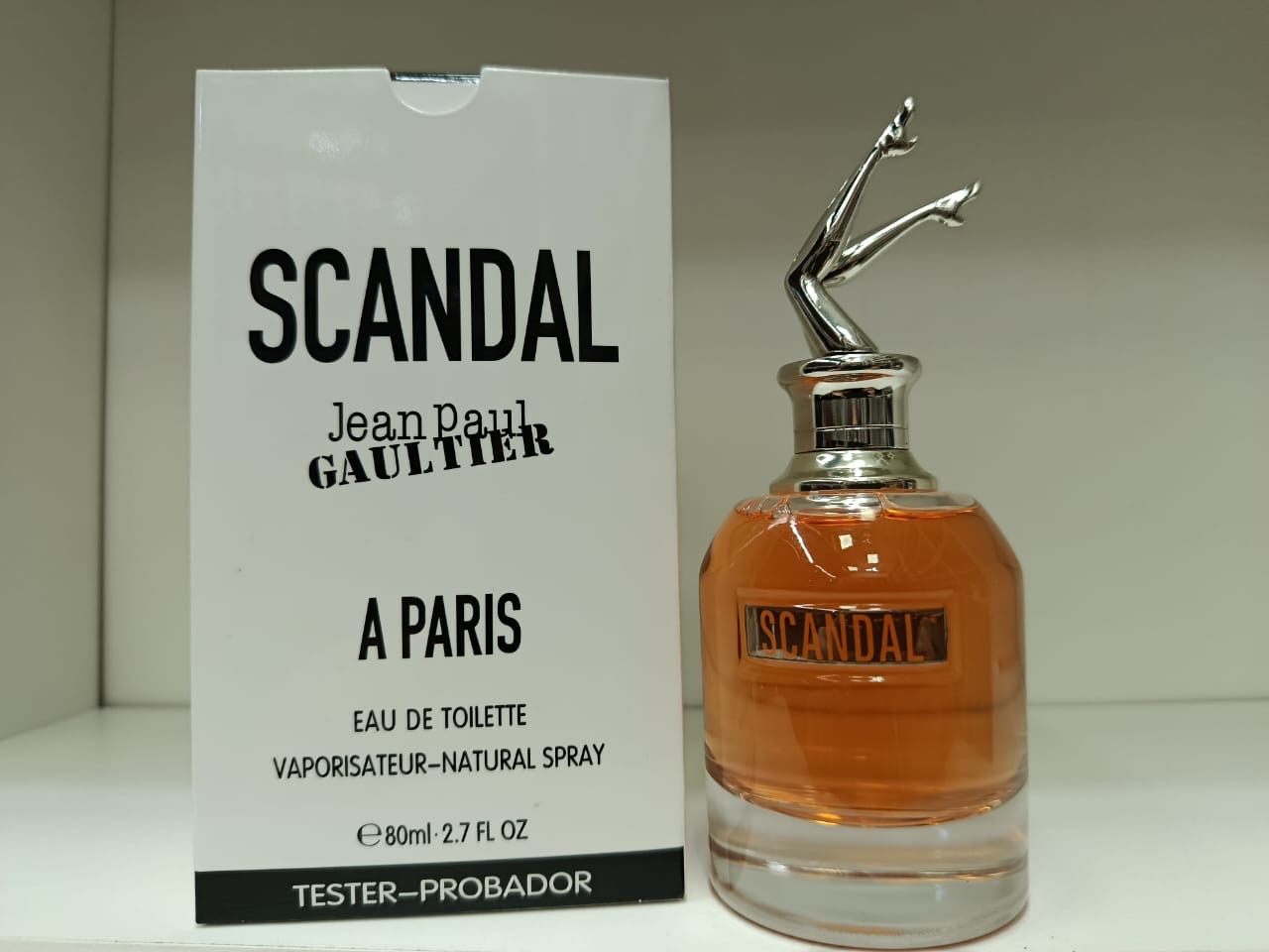 Perfume Scandal A paris